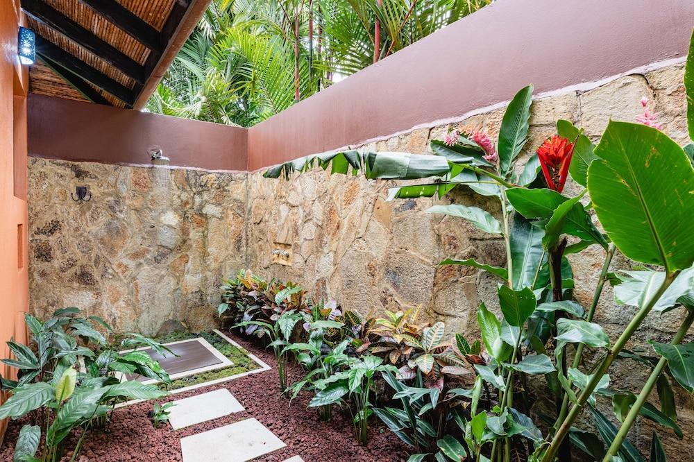 Rio Celeste Hideaway Hotel Bijagua Exterior foto