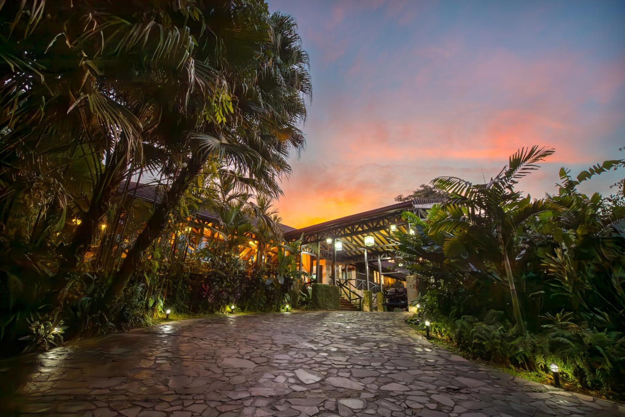 Rio Celeste Hideaway Hotel Bijagua Exterior foto